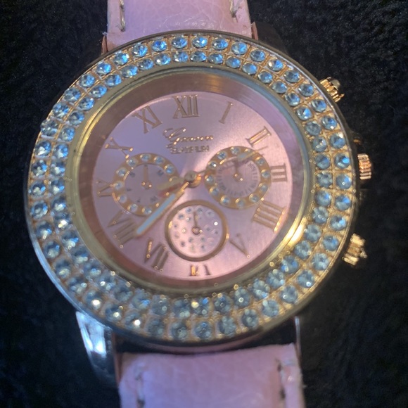Geneva Pink Watch - Picture 3 of 4
